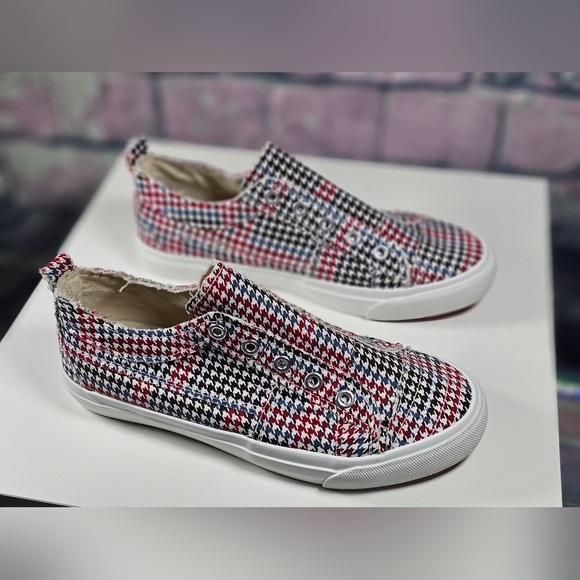 Corkys Multi-Houndstooth Babalu Slip-on Sneakers - Picture 5 of 8